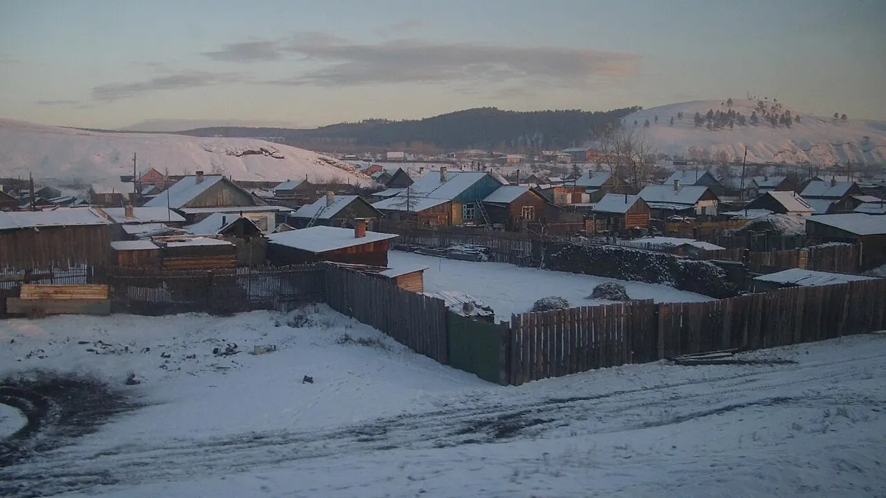 Wooden villages along the line